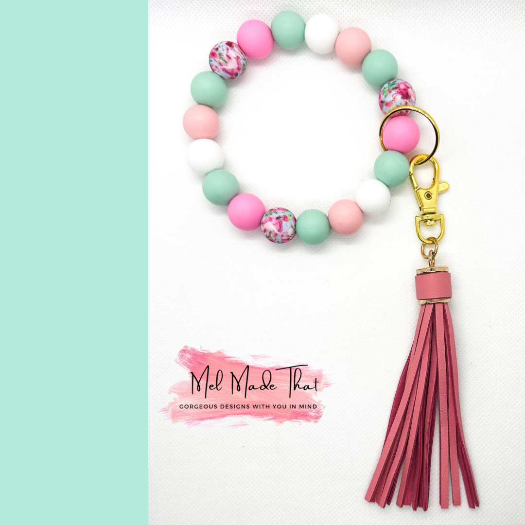 WRISTLET - Spring-Colored with Pigs