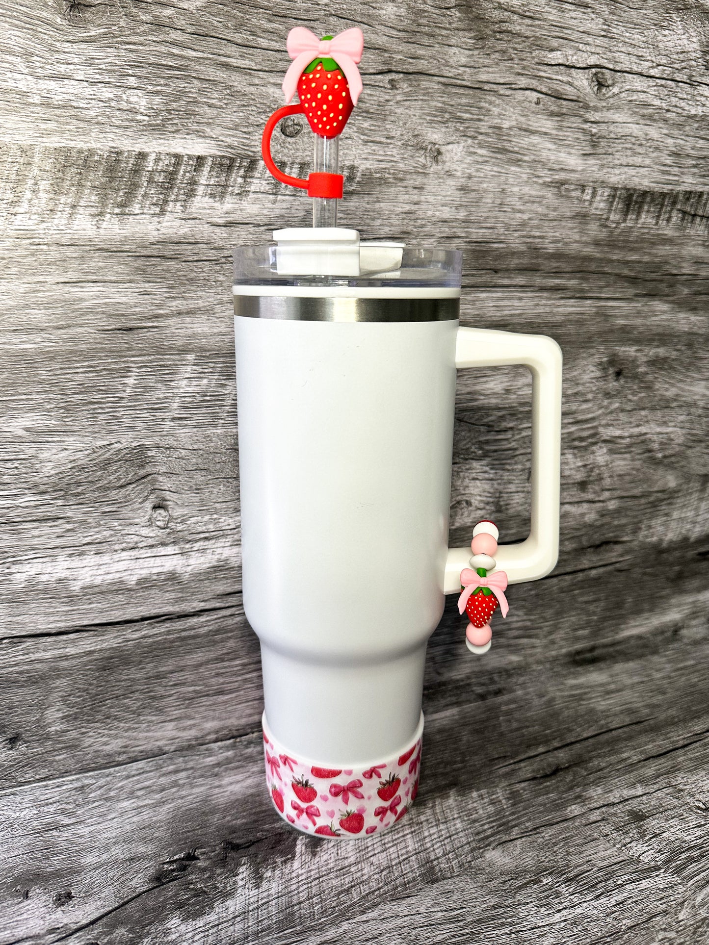 Strawberries and Bows Tumbler Accessories