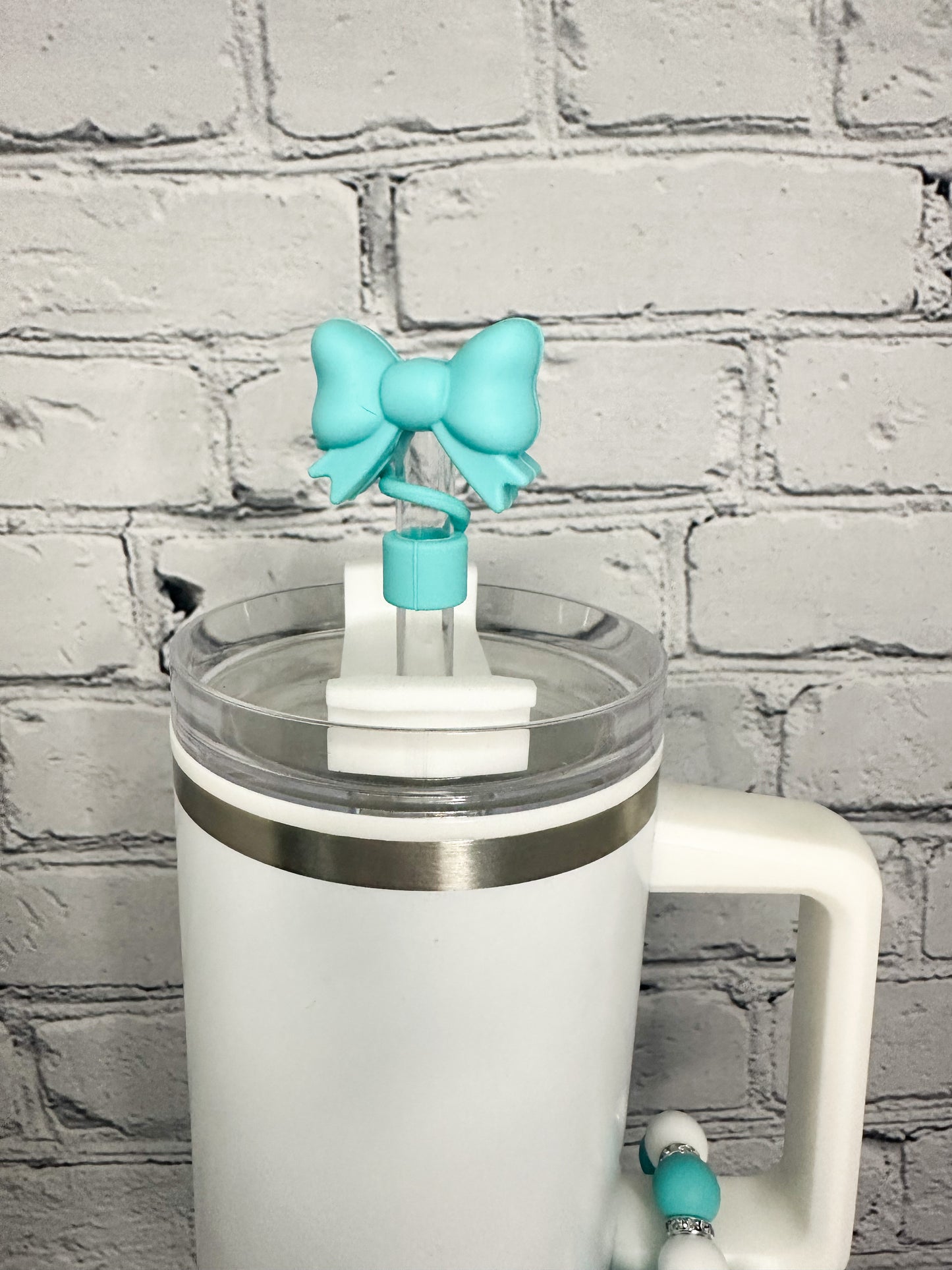 Turquoise Bows & Quatrefoil Tumbler Accessories