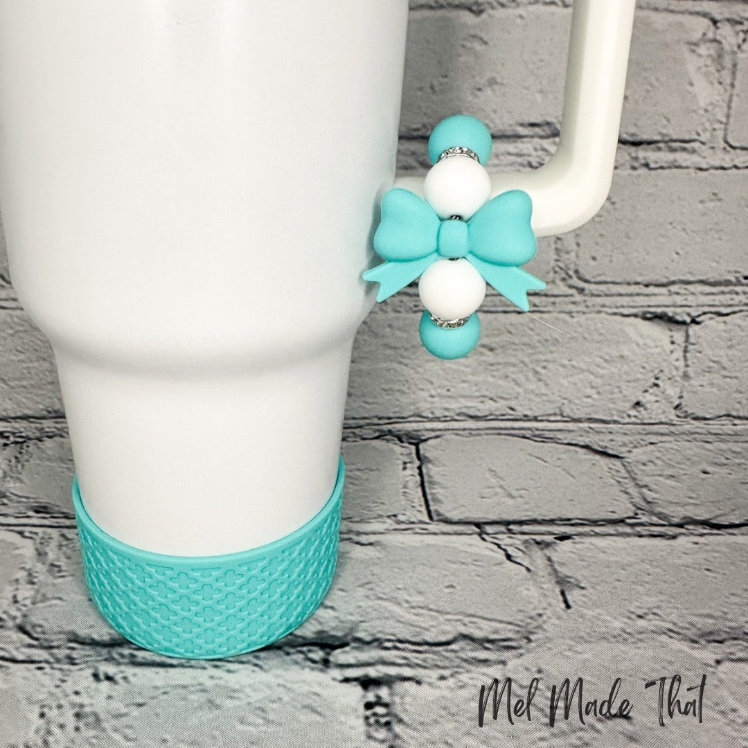 Turquoise Bows & Quatrefoil Tumbler Accessories