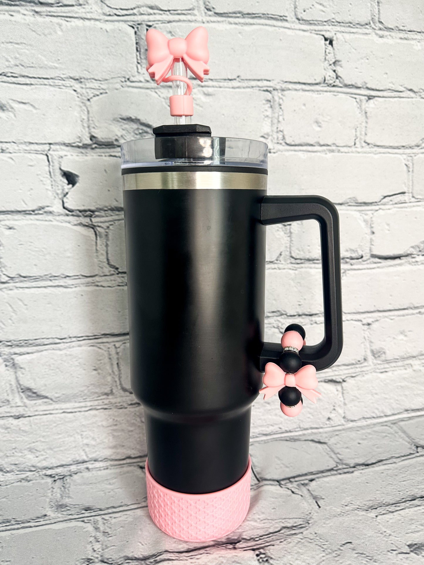 Pink Bows & Quatrefoil Tumbler Accessories