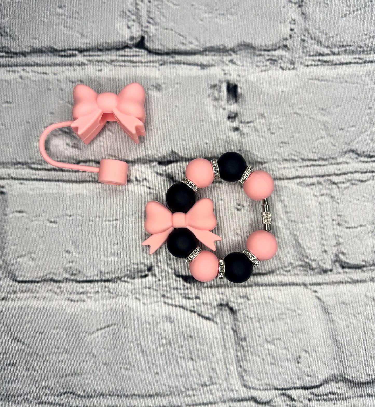 Pink Bows & Quatrefoil Tumbler Accessories
