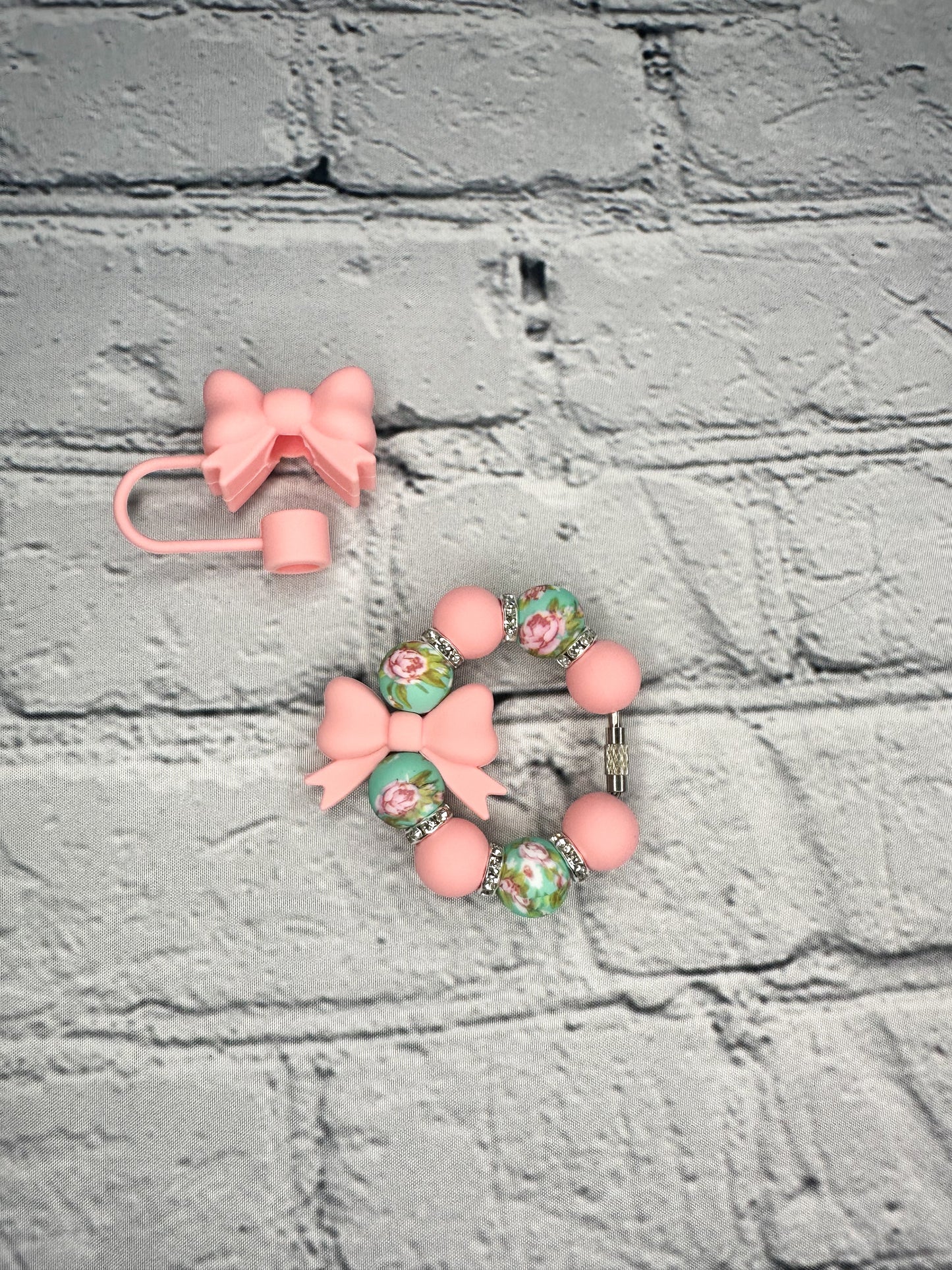 Pink Bows and Floral & Quatrefoil Tumbler Accessories