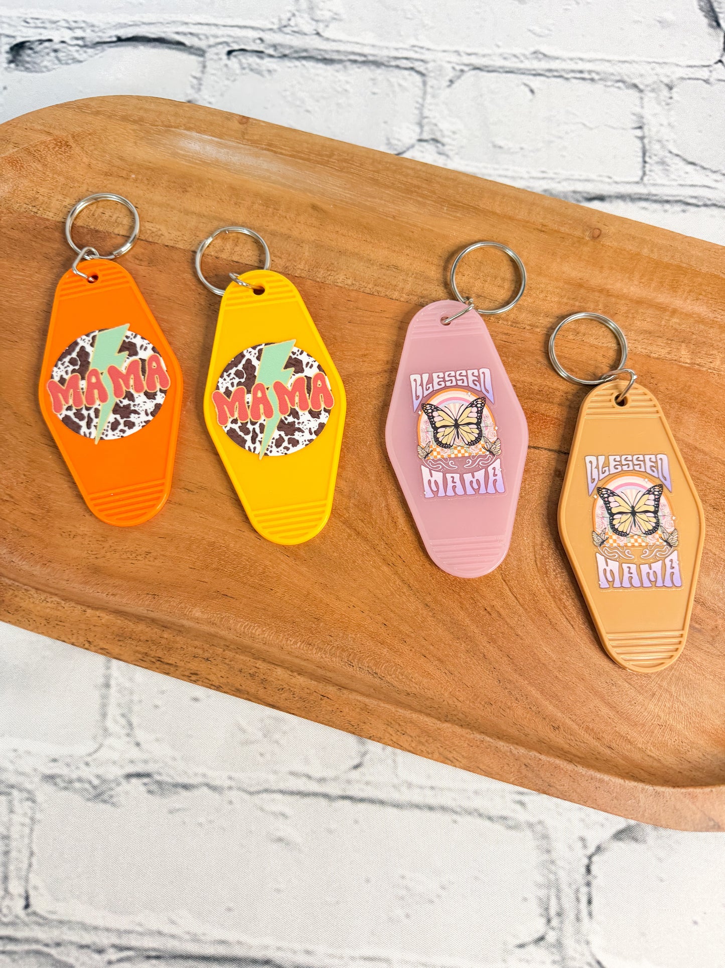 Retro/Vintage Motel Keychain - Mom