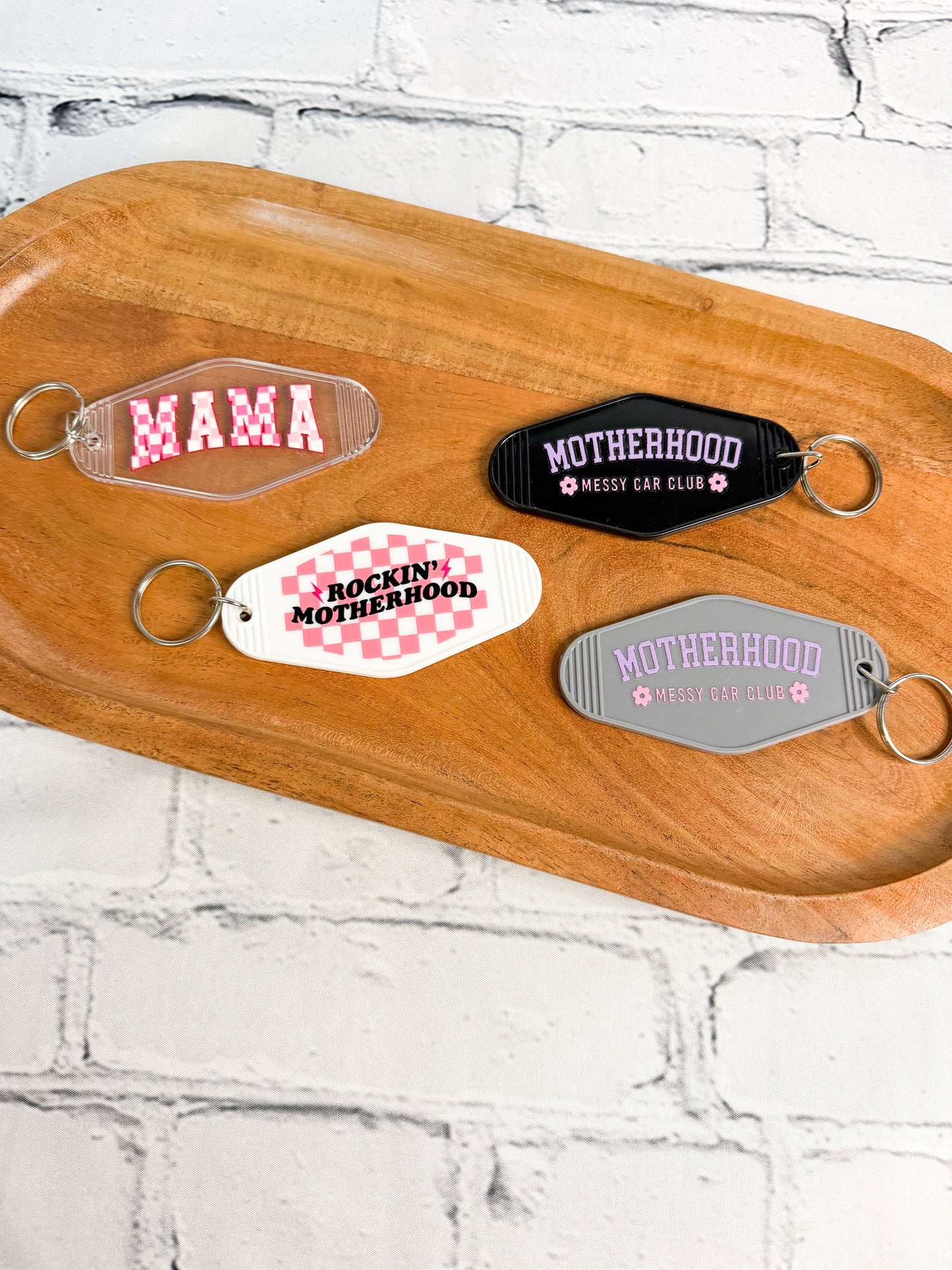 Retro/Vintage Motel Keychain - Mom