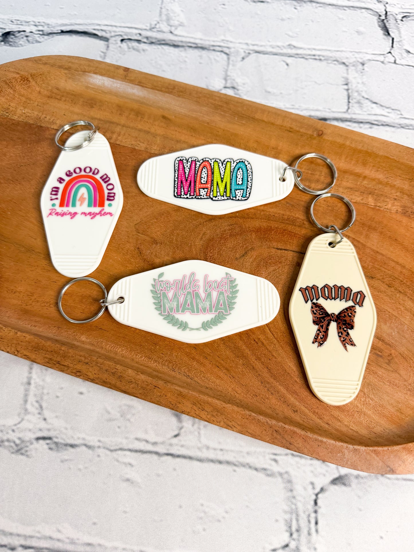 Retro/Vintage Motel Keychain - Mom